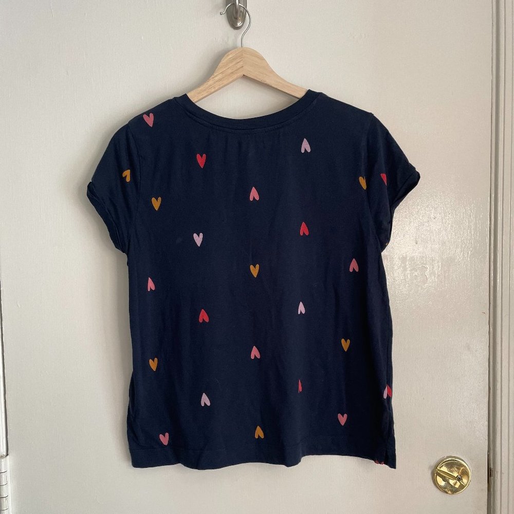 LOFT women's casual navy t shirt with multicolor hears size MP